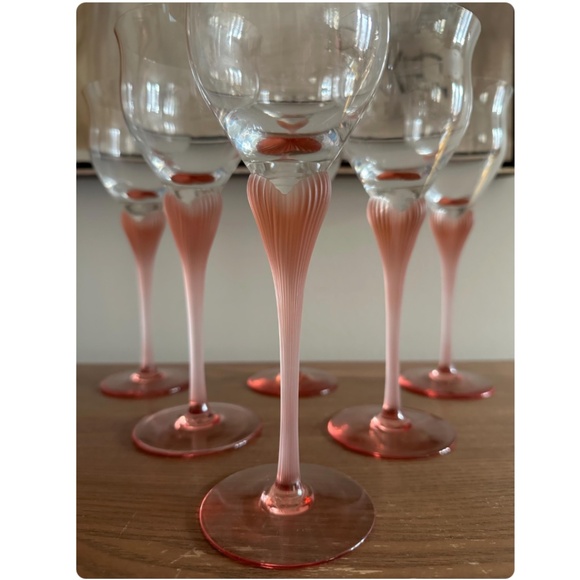 Vintage Set of 6 • Pink Frosted Heart Shaped Stemmed Clear Crystal Wine Glasses - Picture 5 of 10
